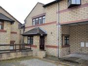 2 Bedrooms End terrace house for sale in Redwood Grove,...