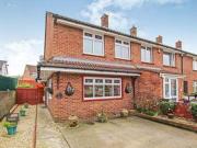 2 Bedrooms End terrace house for sale in Shortwood Road,...