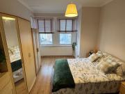 2 Bedrooms Flat Available