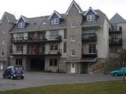 2 Bedrooms Flat for rent in 11C Low Road, Cherrybank,...