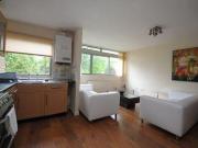 2 Bedrooms Flat for rent in 20 Dirleton Place,...