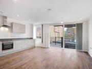 2 Bedrooms Flat for rent in 39 Gransden Avenue, London E8