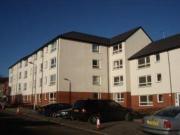 2 Bedrooms Flat for rent in 92 Hamiltonhill Road,...