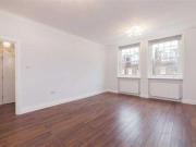 2 Bedrooms Flat for rent in Aberdare Gardens, South...