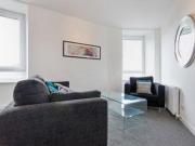 2 Bedrooms Flat for rent in Annfield Road, West End,...