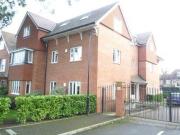 2 Bedrooms Flat for rent in Argyll Court, Perryfield...