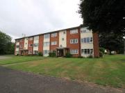 2 Bedrooms Flat for rent in Arosa Drive, Birmingham B17