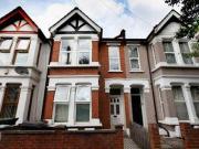 2 Bedrooms Flat for rent in Barclay Road, Leytonstone E11
