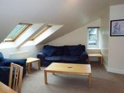 2 Bedrooms Flat for rent in Barnton Street, Stirling FK8