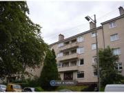 2 Bedrooms Flat for rent in Barrmill Road, Glasgow G43