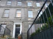 2 Bedrooms Flat for rent in Baxters Place, Edinburgh EH1