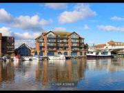 2 Bedrooms Flat for rent in Becketts Place, Hampton...