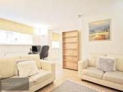 2 Bedrooms Flat for rent in Bishopsgate, London EC2M