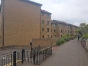2 Bedrooms Flat for rent in Boat Green, Canonmills,...