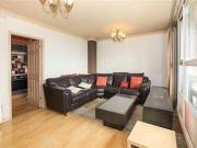 2 Bedrooms Flat for rent in Boscobel Crescent,...