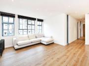 2 Bedrooms Flat for rent in Boyd Street, London E1