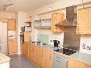 2 Bedrooms Flat for rent in Breadalbane Street,...