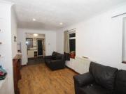 2 Bedrooms Flat for rent in Burlington Road, Thornton...