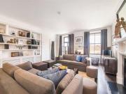 2 Bedrooms Flat for rent in Cadogan Square,...