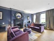 2 Bedrooms Flat for rent in Cadogan Square,...