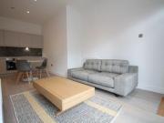 2 Bedrooms Flat for rent in Carey Road, Wokingham RG40