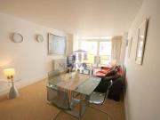 2 Bedrooms Flat for rent in Cassilis Road, Canary Wharf,...