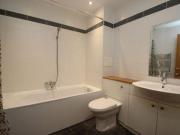 2 Bedrooms Flat for rent in Castlebank Place, Glasgow...