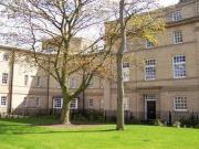 2 Bedrooms Flat for rent in Chaloner Grove, Wakefield WF1