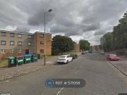 2 Bedrooms Flat for rent in Charleston Drive, Dundee DD2