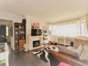 2 Bedrooms Flat for rent in Chiswick Village, London W4