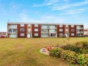 2 Bedrooms Flat for rent in Churchill Court, Millfield...
