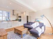 2 Bedrooms Flat for rent in Coldharbour Lane, Camberwell SE5