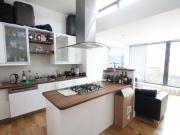 2 Bedrooms Flat for rent in Commercial Street, London E1