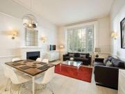2 Bedrooms Flat for rent in Cornwall Gardens, London SW7