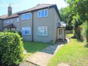 2 Bedrooms Flat for rent in Coulsdon Place, Caterham CR3