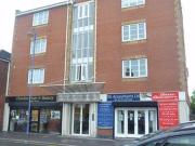 2 Bedrooms Flat for rent in Cricklade Road, Swindon SN2