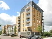 2 Bedrooms Flat for rent in Cygnet House, Drake Way,...
