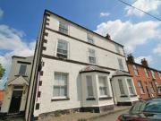 2 Bedrooms Flat for rent in Delven Lane, Castle...
