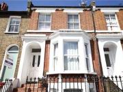 2 Bedrooms Flat for rent in Disraeli Road, Putney SW15