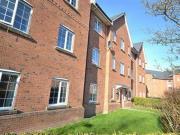 2 Bedrooms Flat for rent in Douglas Chase, Radcliffe M26