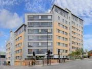 2 Bedrooms Flat for rent in Drayton Green Road, West...
