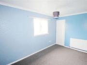2 Bedrooms Flat for rent in Dunvegan Place, Irvine KA12