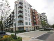 2 Bedrooms Flat for rent in East Drive, London NW9