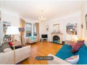 2 Bedrooms Flat for rent in East Dulwich Grove, London SE22