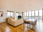 2 Bedrooms Flat for Rent in Eastern Quay | Foxtons 2 Bedrooms Flat for Rent in Eastern Quay | Foxtons