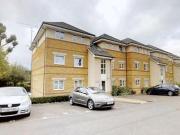 2 Bedrooms Flat for rent in Ebberns Road, Hemel...