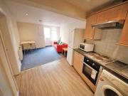 2 Bedrooms Flat for rent in Ebberston Terrace, Hyde...