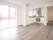 2 Bedrooms Flat for rent in Eighteen Acre Drive,...