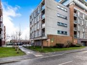 2 Bedrooms Flat for rent in Elmira Way, Salford M5