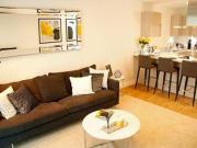 2 Bedrooms Flat for rent in Empire House, Times Square,...